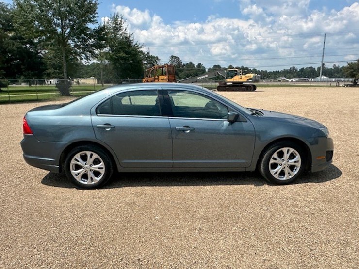 #23032-•-2012-ford-fusion-image-7