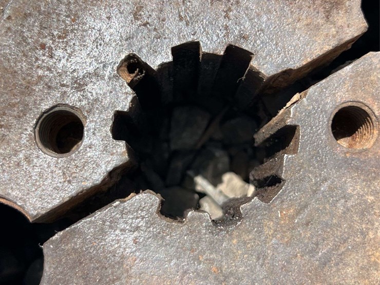 john-deere-model-b-flywheel-image-4