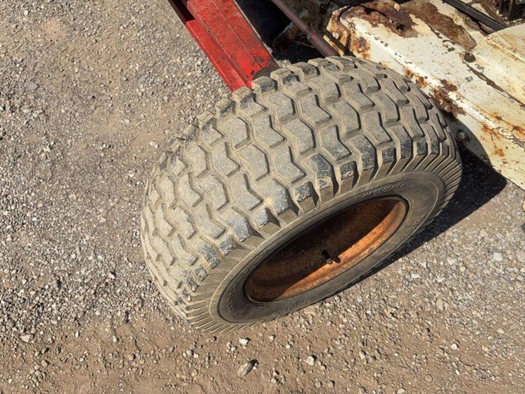 interntional-184-2wd-tractor-image-6
