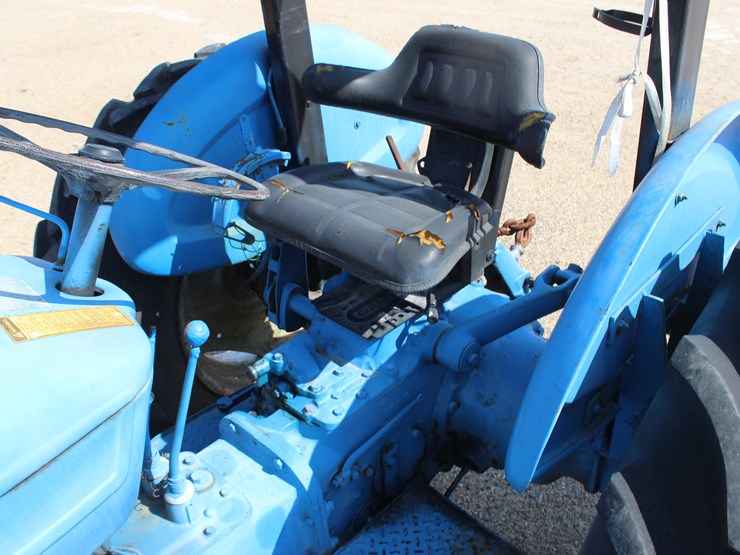 ford-tractor-image-9