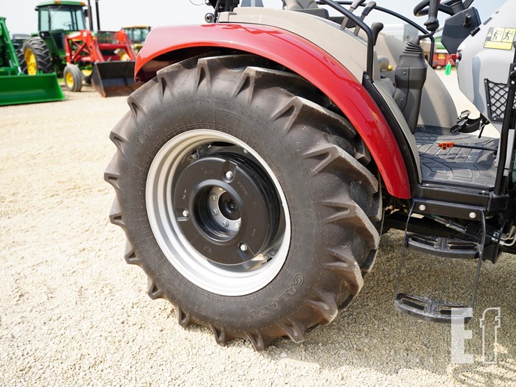 2022-case-ih-farmall-75a-image-24
