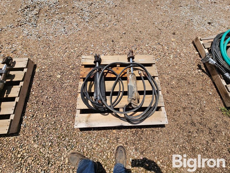 john-deere-machinery-hydraulic-cylinders-image-8