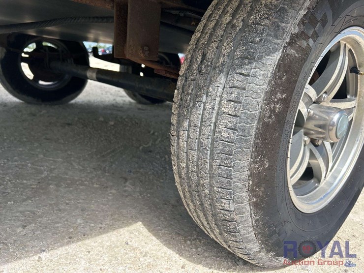 2015-revere-shasta-27db-5th-wheel-travel-trailer-image-34