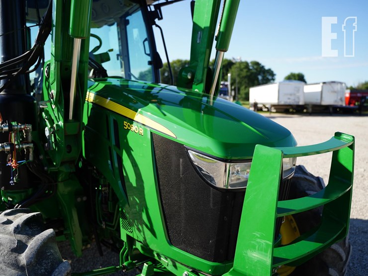 2017-john-deere-5090r-image-48