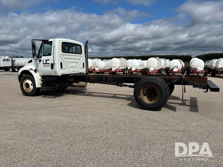 2007-international-durastar-4300-image-6