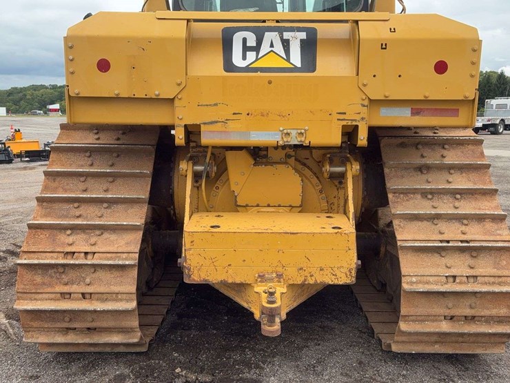 2013-caterpillar-d6t-xw-image-16