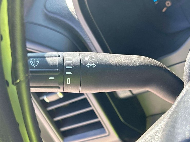 2016-ford-f150-image-16