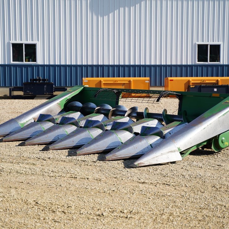 JOHN DEERE 643