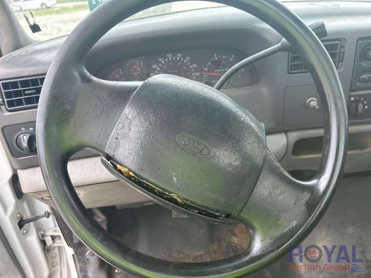1999-ford-f550-image-12