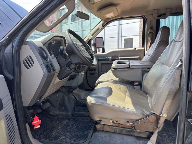 2008-ford-f350-image-15