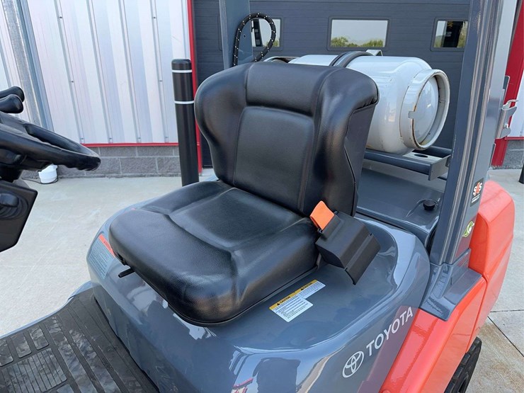 2014-toyota-sfgu25-forklift-image-14