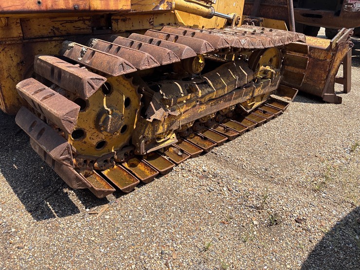 #16161-•-komatsu-crawler-dozer-|-for-parts-or-repair-only-image-6