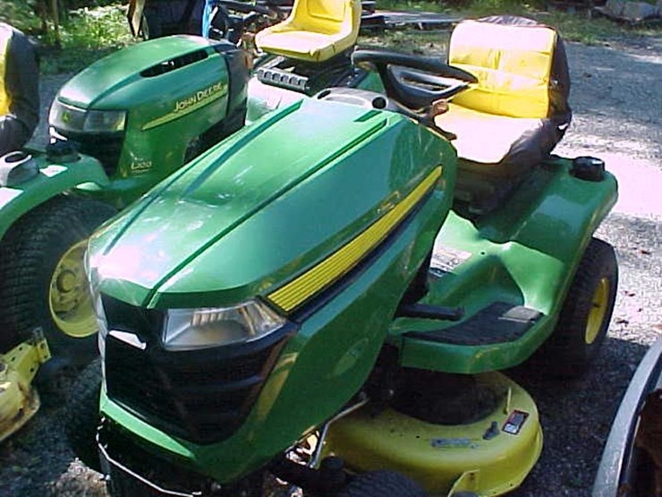 john-deere-x300-image-2
