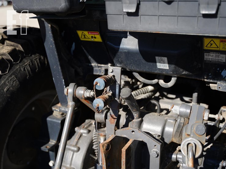 2014-massey-ferguson-1758-image-32