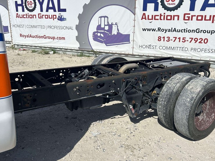 2016-ford-f450-image-21