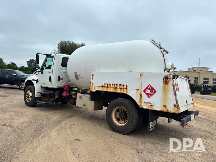2013-international-durastar-4400-image-11