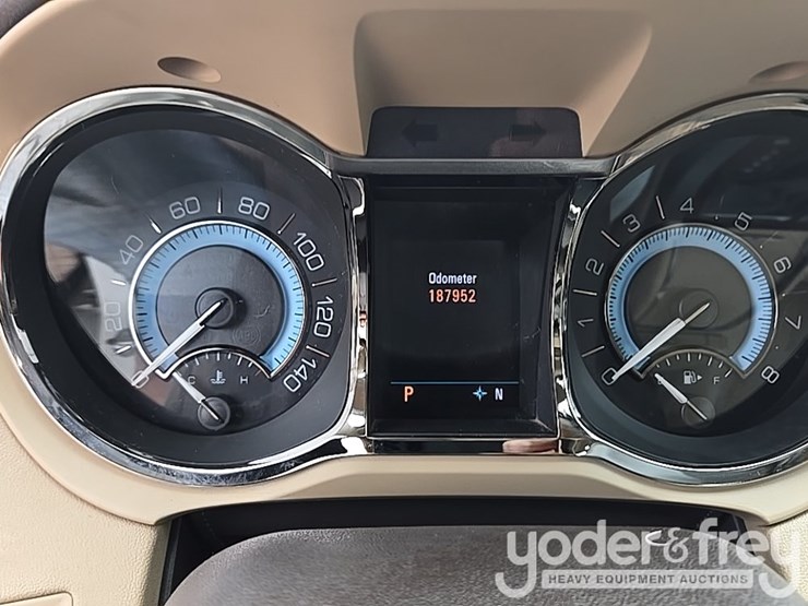 2010-buick-lacrosse-cxs-image-66