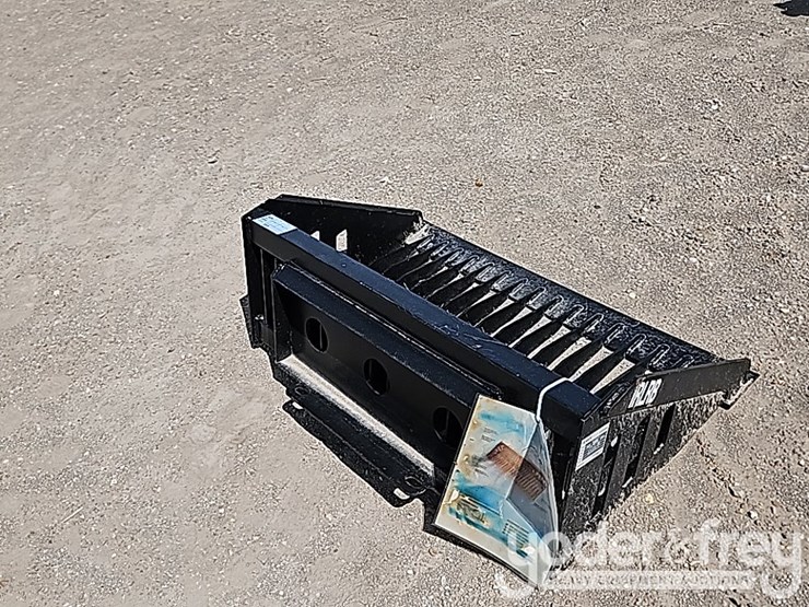 unused-ir-rock-bucket-to-suit-skidsteer-image-5