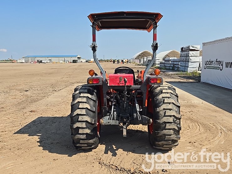 2017-kubota-mx5100-image-4