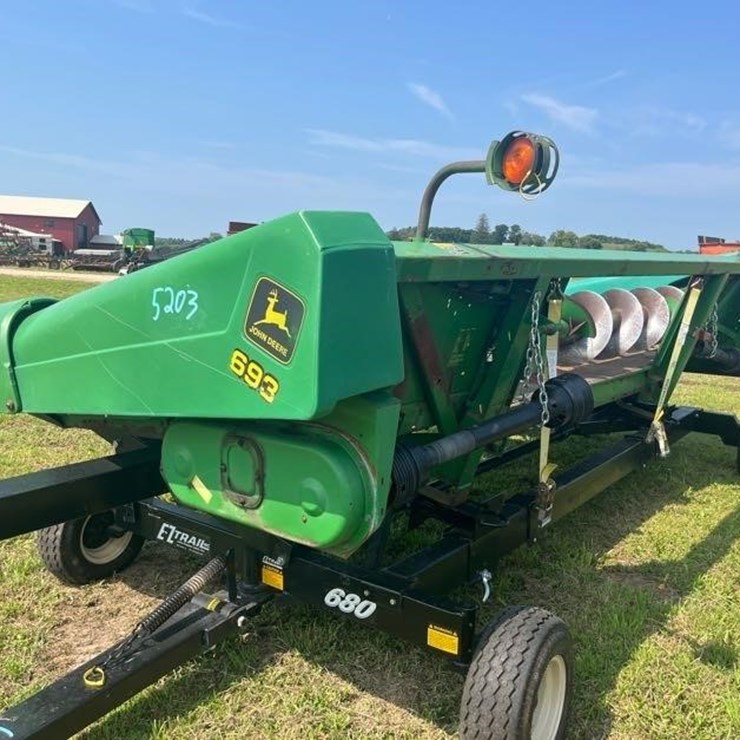 JOHN DEERE 693