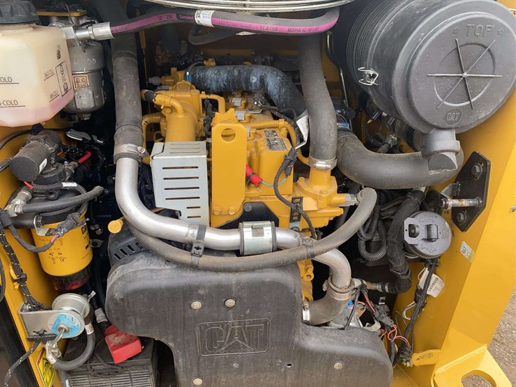 2023-caterpillar-236d3-image-16
