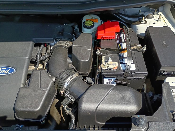 2013-ford-explorer-image-61