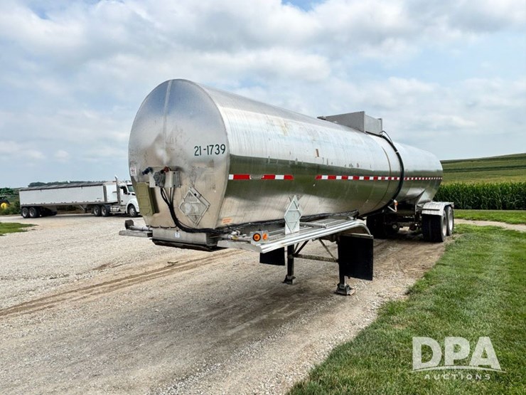 1984-fruehauf-tanker-image-16