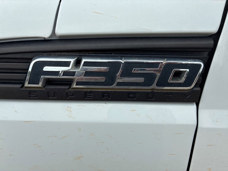 2011-ford-f350-image-8