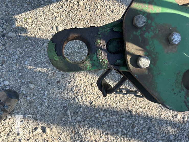 2004-john-deere-2210-image-14
