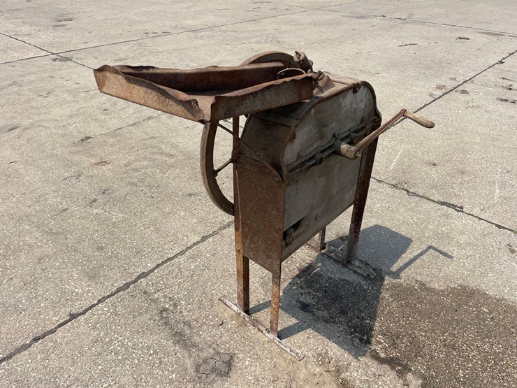 john-deere-corn-sheller-image-3
