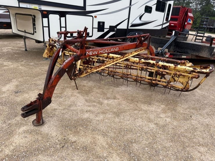 new-holland-256-image-1