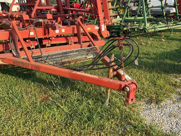 sunflower-6432-36ft-finishing-tool,-beater-bar,-5-bar-harrow,-used-this-spring-image-3