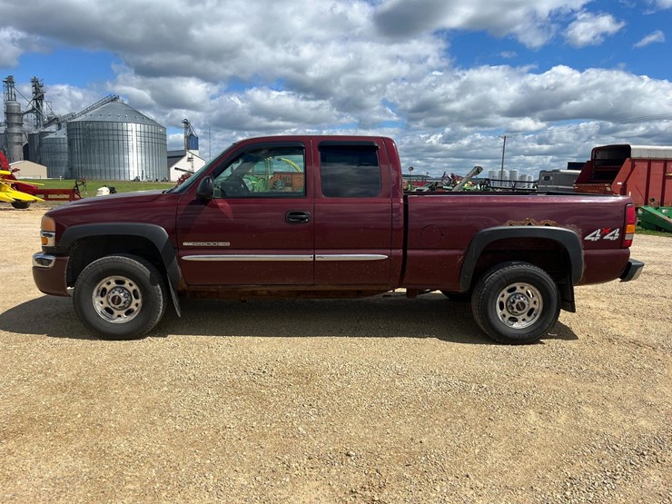 2003-gmc-2500-image-3