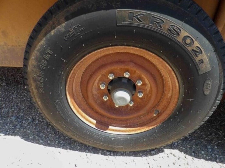 24'-gooseneck-livestock-trailer-image-9