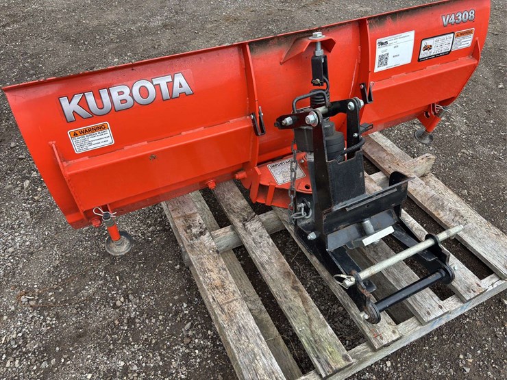 kubota-v4308-image-6
