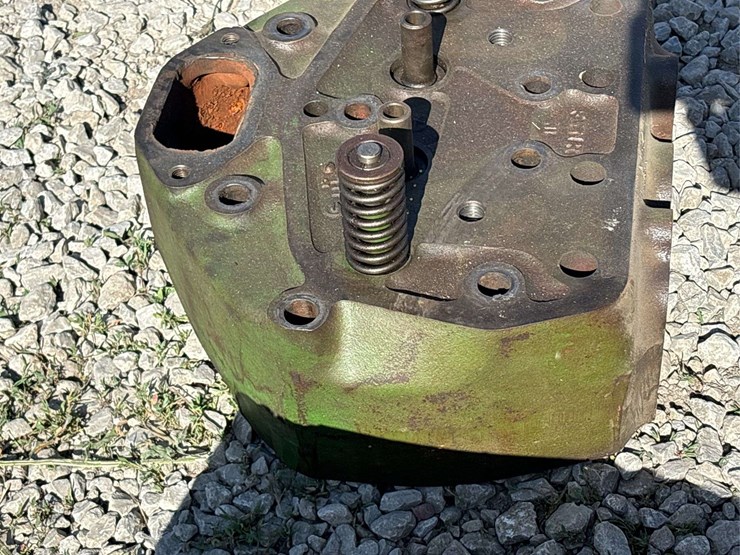 john-deere-model-g-head-image-6