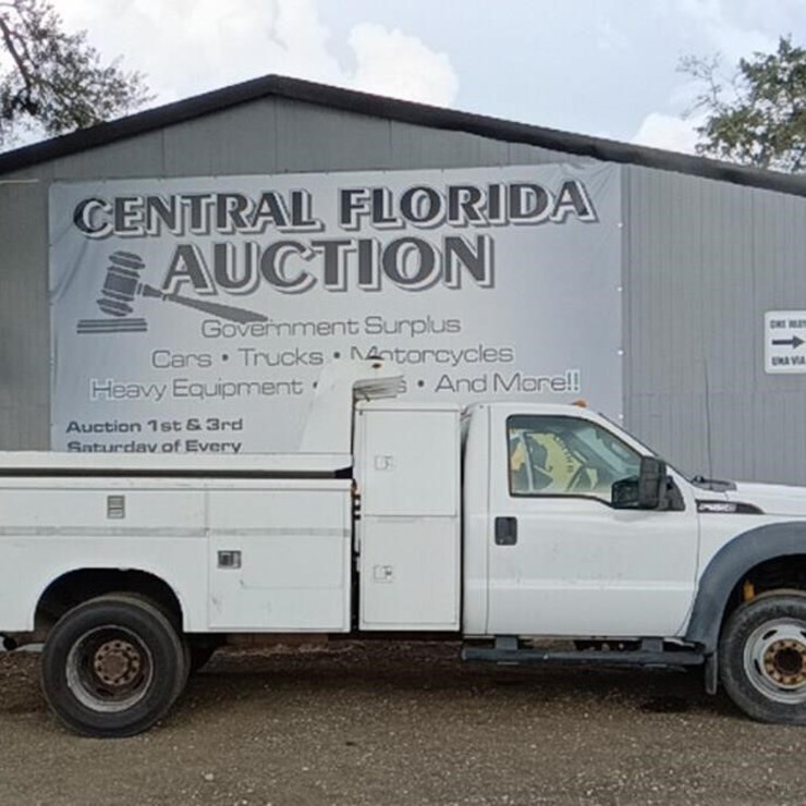 2013 FORD F550