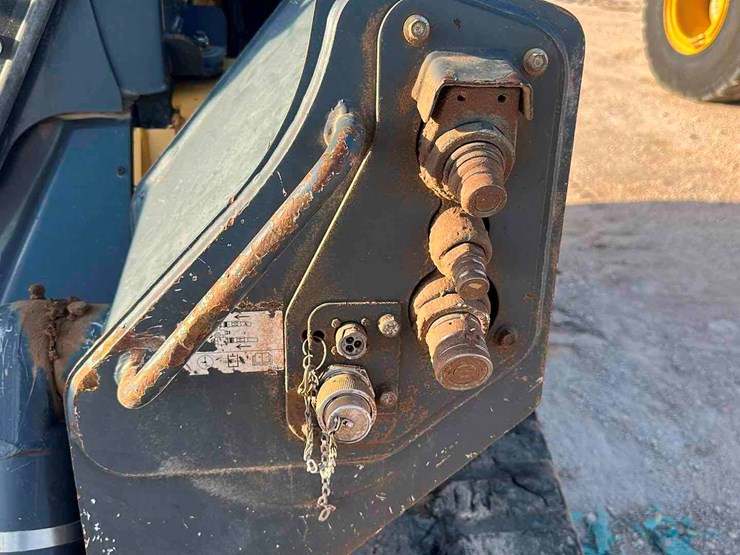 deere-333g-image-8