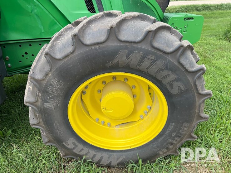 2014-john-deere-6140r-image-24
