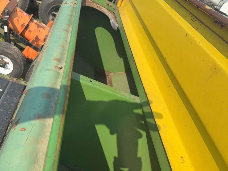 john-deere-8300-image-9