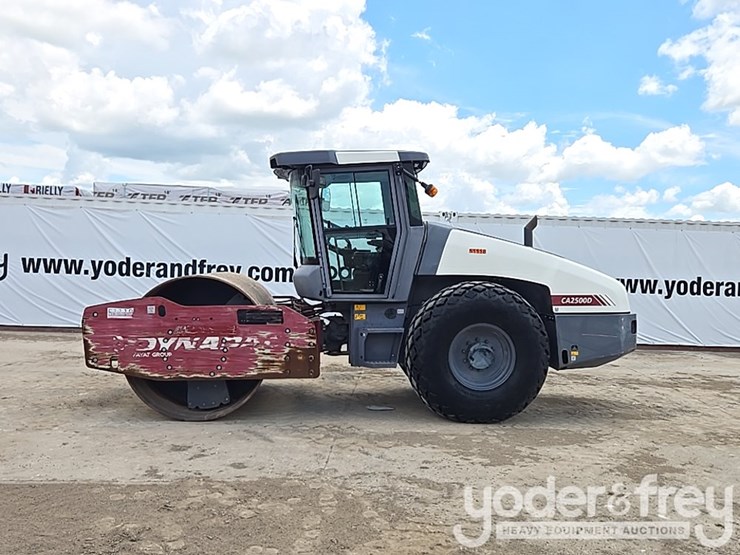 2019-dynapac-ca2500d-image-2