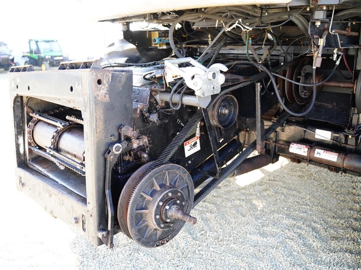 2004-gleaner-r65-image-15