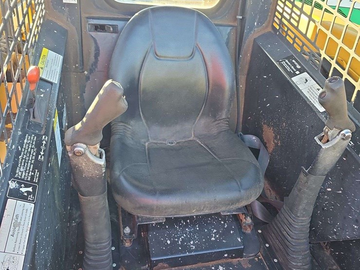 john-deere-250-image-10