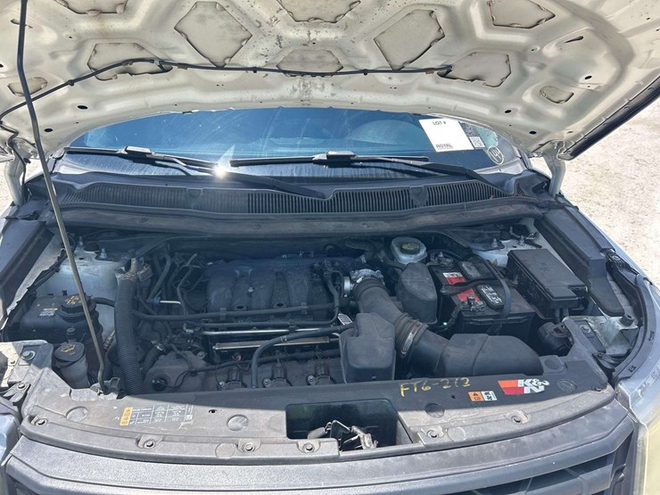 2016-ford-explorer-image-9