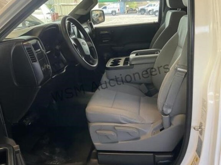 2014-chevrolet-silverado-1500-image-21