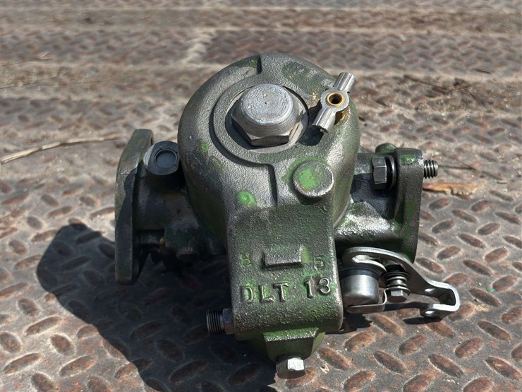 marvel-schebler-dltx-71-carburetor-image-10