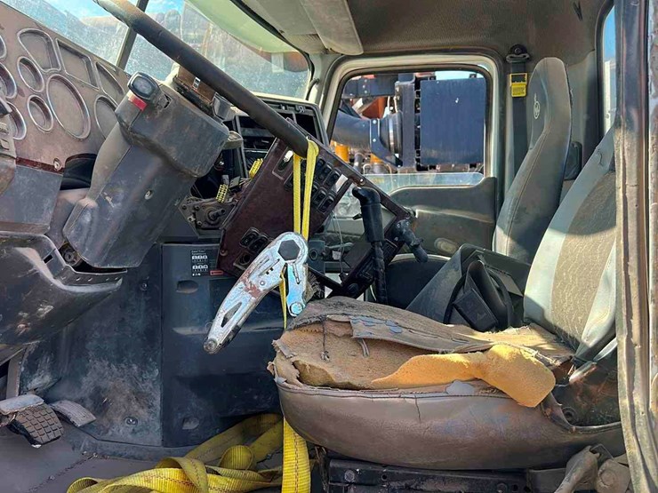 2012-mack-cxu-pinnacle-(inoperable)-image-6