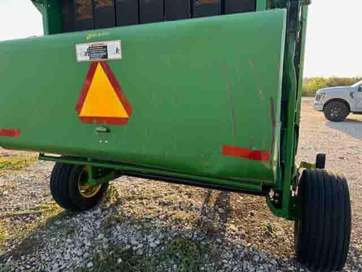 john-deere-567-image-8
