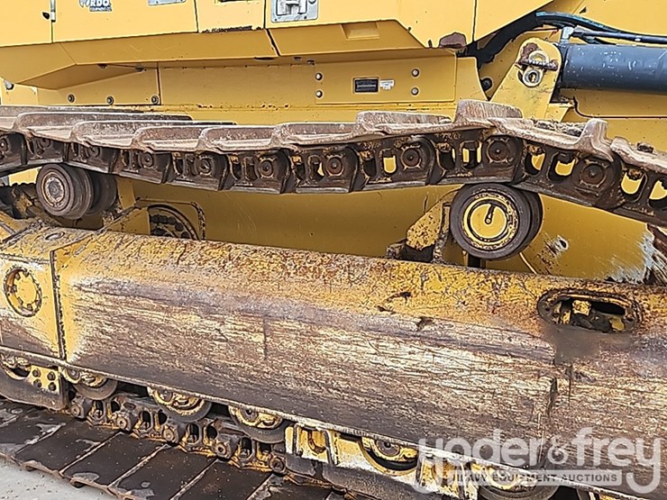 2018-deere-850k-image-16