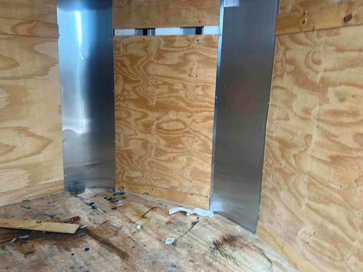 2021-arising-industries,-inc-24-t/a-enclosed-trailer-image-8
